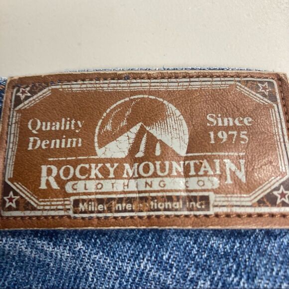 ROCKY MOUNTAIN CLOTHING CO. VINTAGE jeans, Size 13-14(Juniors)Light Wash Indie - Picture 11 of 12